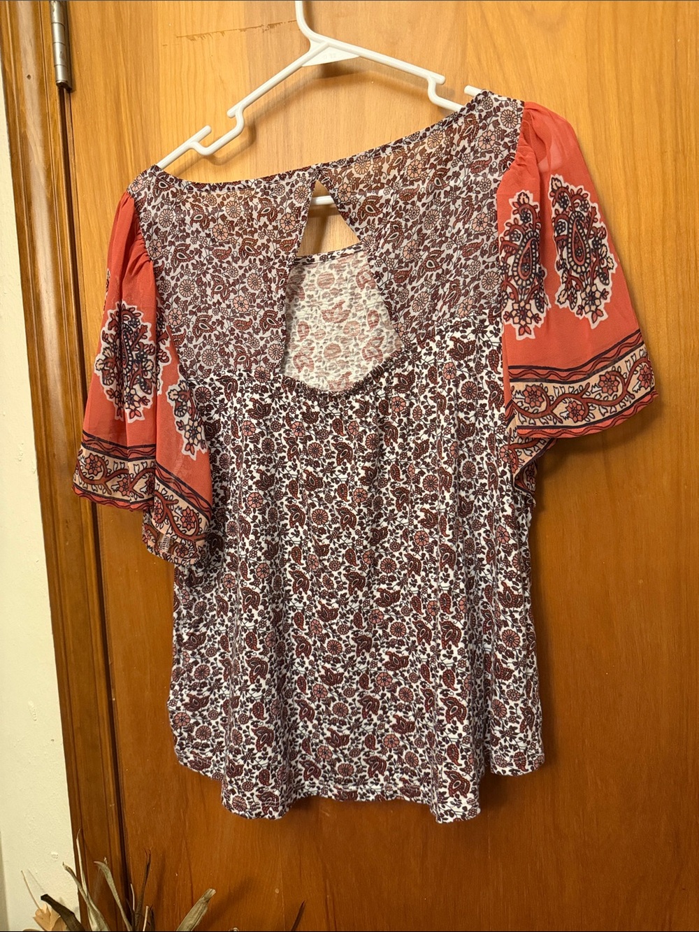 Lucky Brand Mixed-Print Floral Top in Burgundy and Coral - Picture 3 of 3